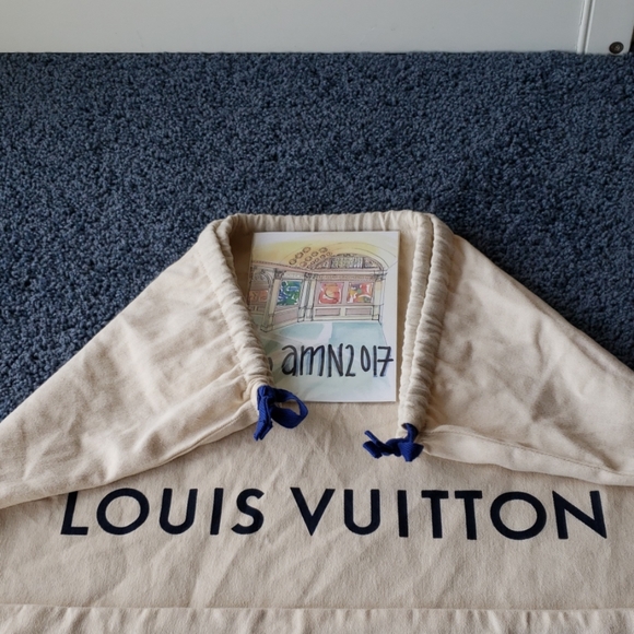 Louis Vuitton Drawstring Dust bag - Picture 6 of 8